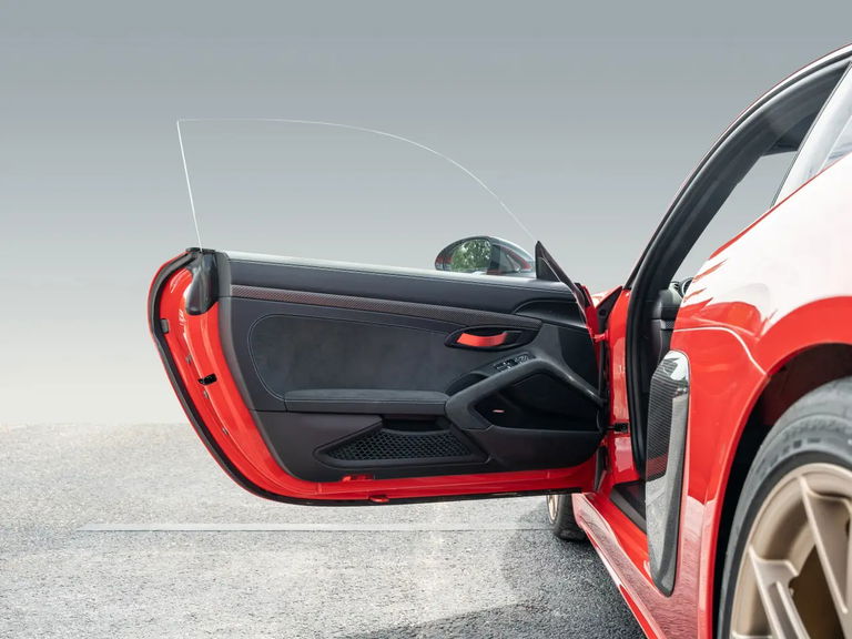 Porsche 718 Cayman GT4 RS