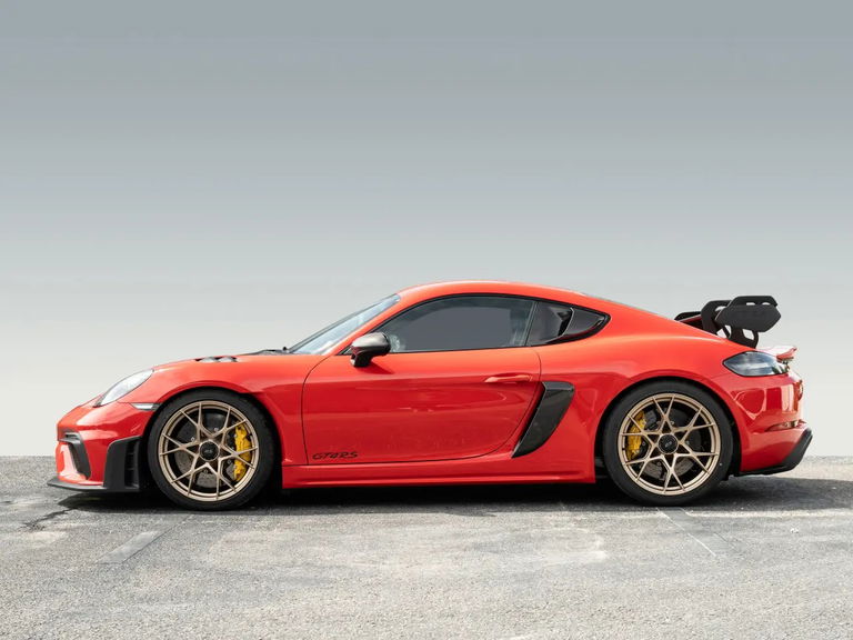 Porsche 718 Cayman GT4 RS