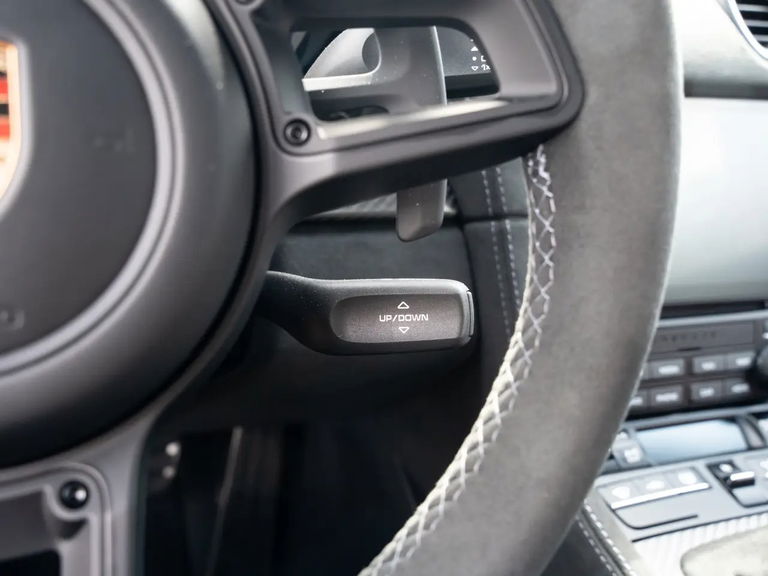 Porsche 718 Cayman GT4 RS