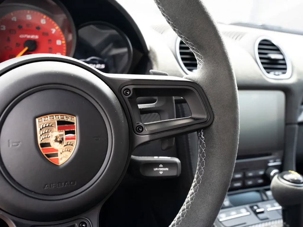 Porsche 718 Cayman GT4 RS