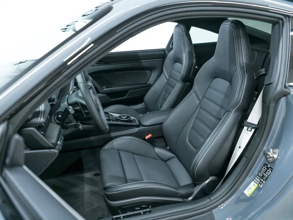 Porsche 992.2 Carrera