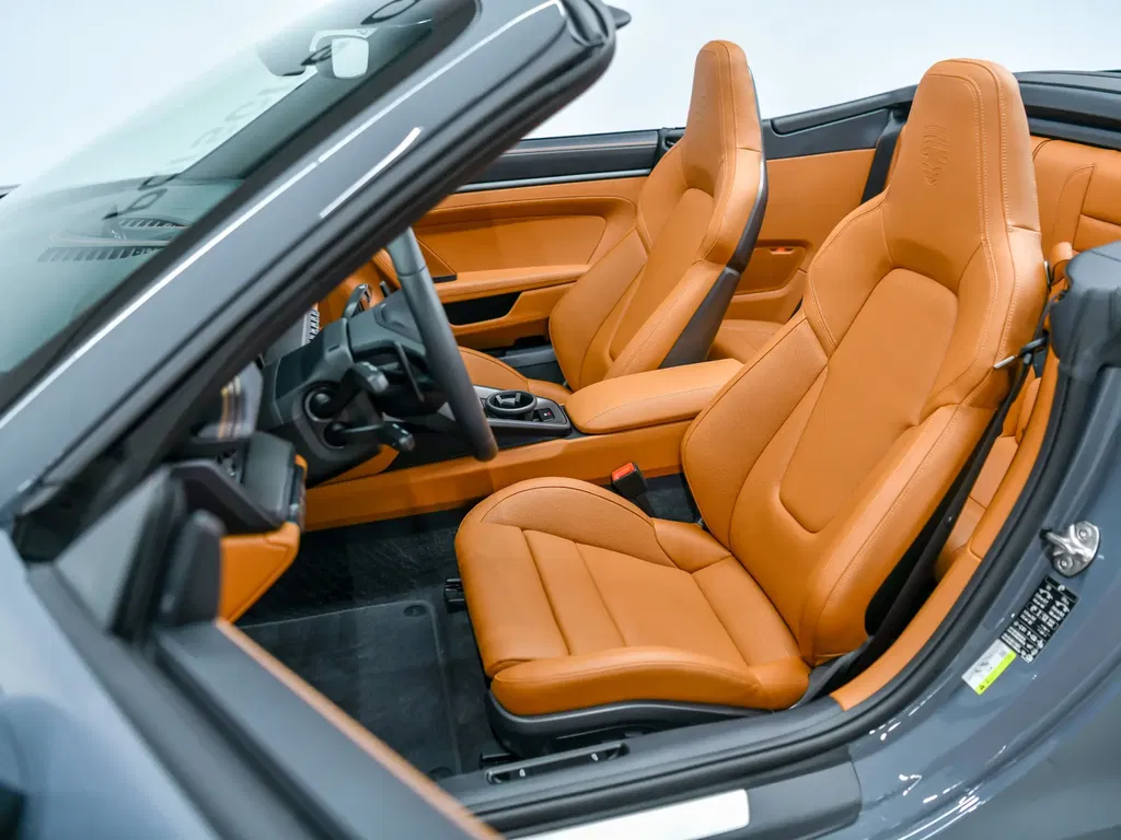 Porsche 992.2 Carrera