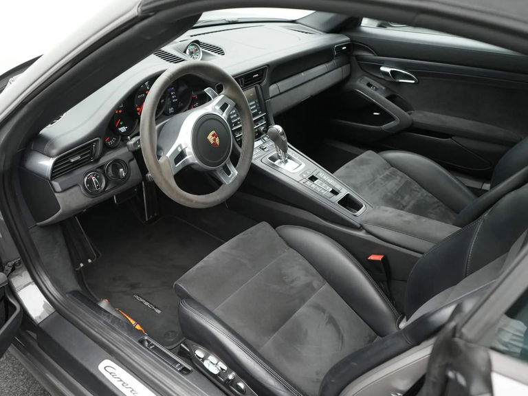 Porsche 991 Carrera 4 GTS