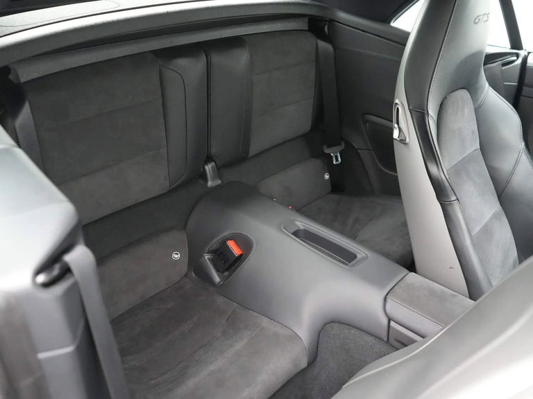 Porsche 991 Carrera 4 GTS