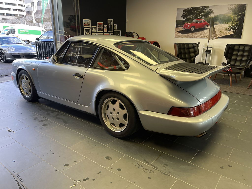 Porsche 964 Carrera 4 Lightweight