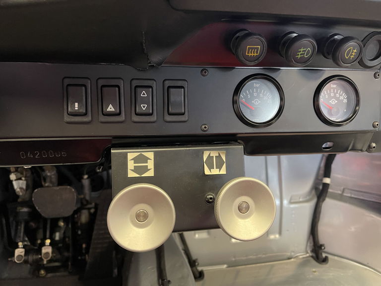 Porsche 964 Carrera 4 Lightweight