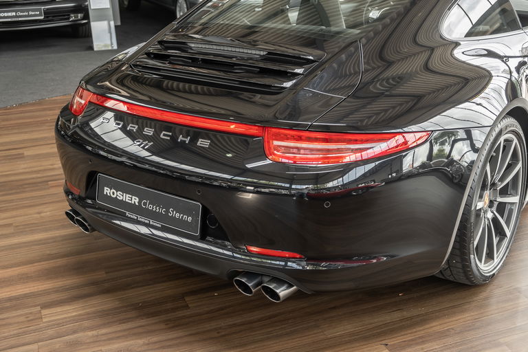 Porsche 991 Carrera 4 Black Edition