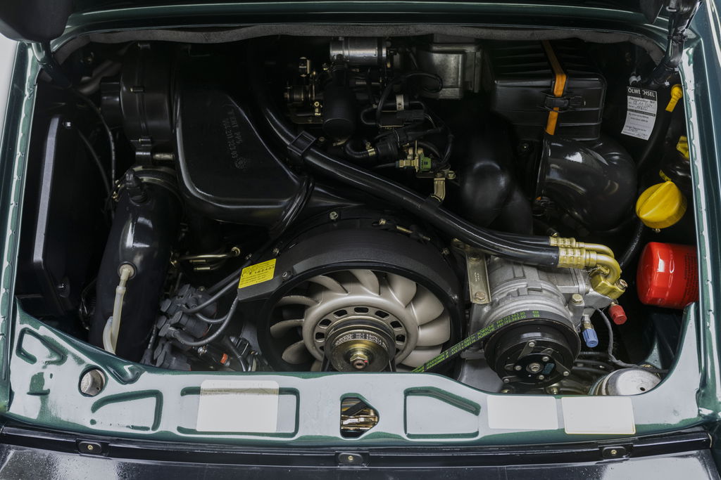 Porsche 964 Carrera 4