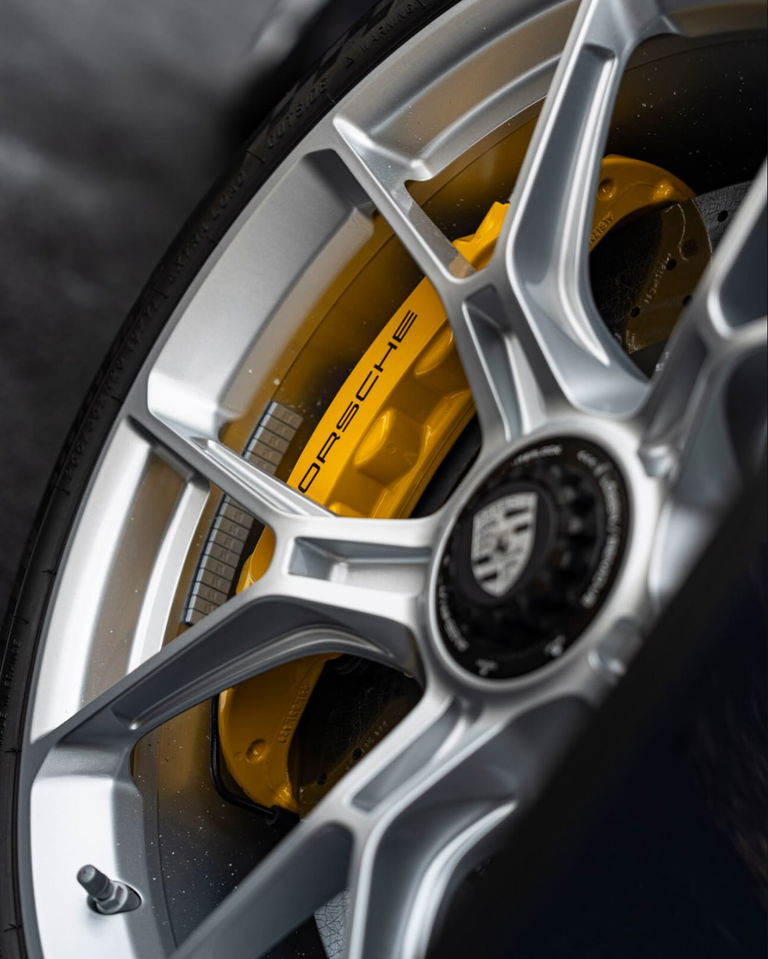 Porsche 992 GT3 Touring