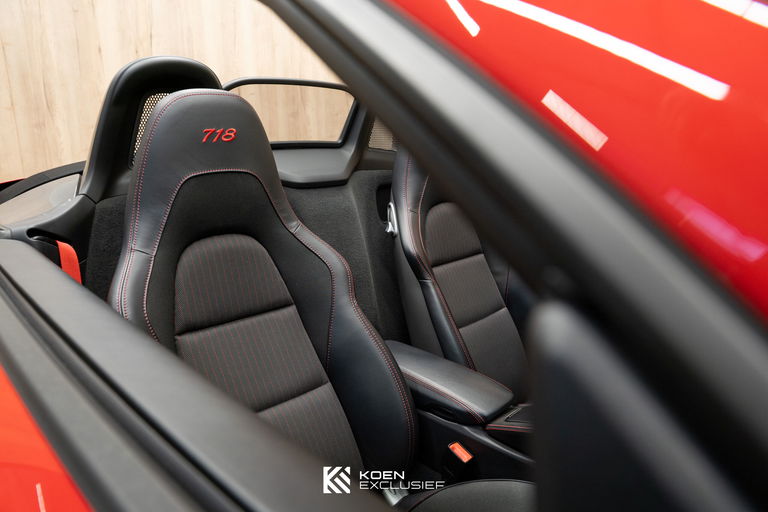 Porsche 718 Boxster T
