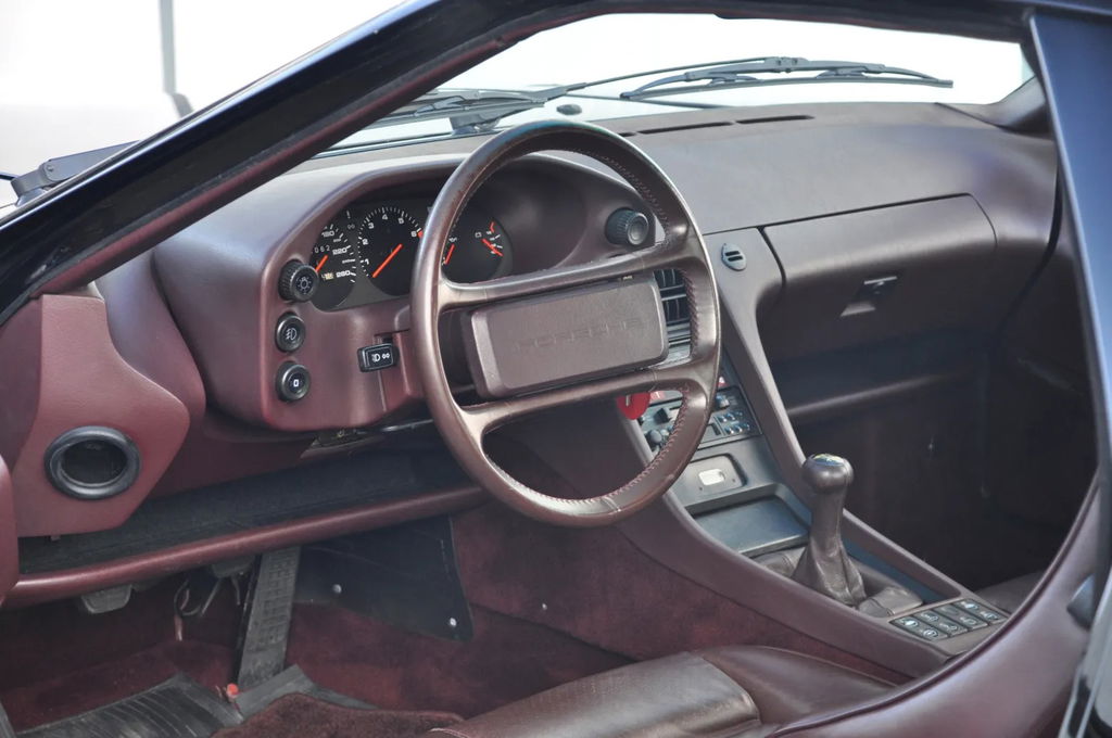 Porsche 928 S
