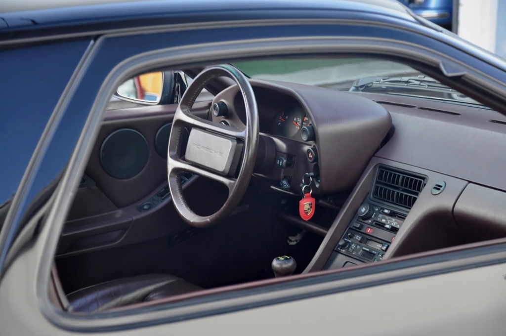 Porsche 928 S