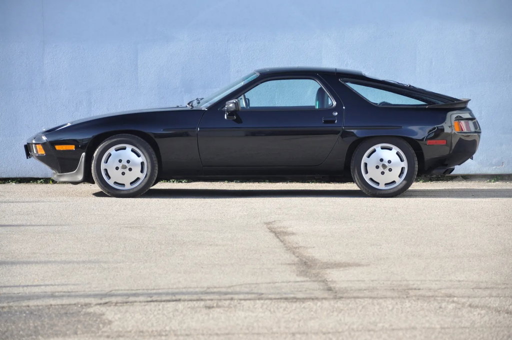 Porsche 928 S