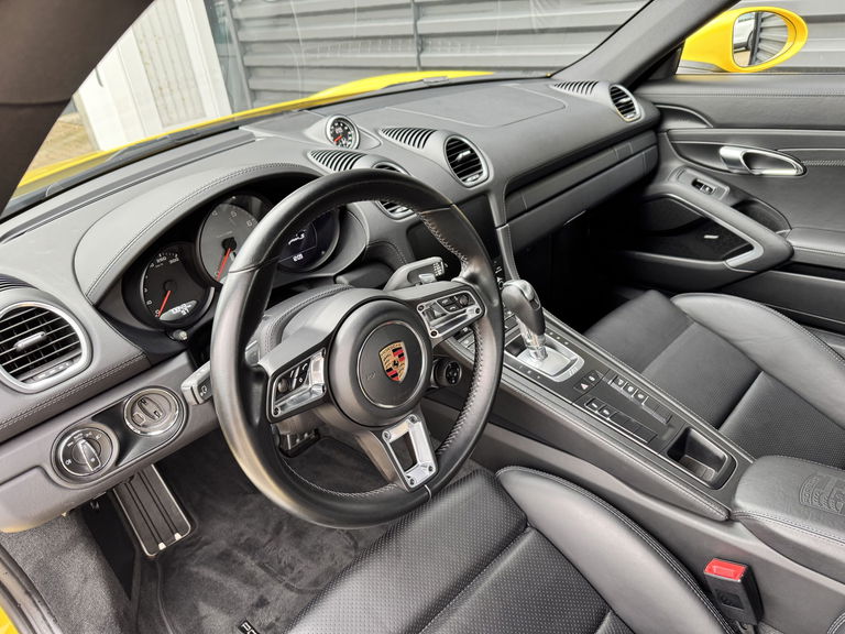 Porsche 718 Cayman S