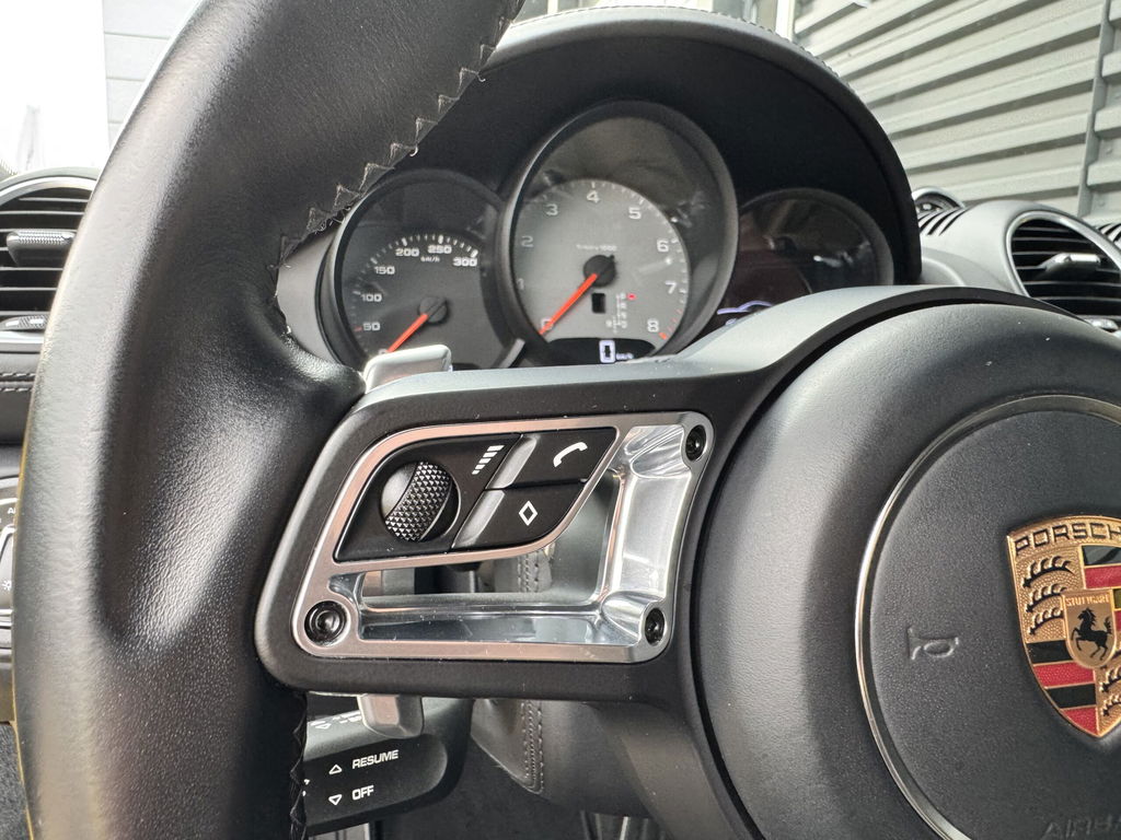 Porsche 718 Cayman S