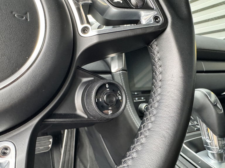 Porsche 718 Cayman S