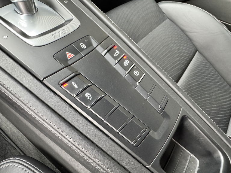 Porsche 718 Cayman S