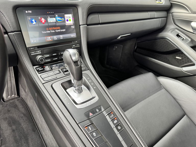 Porsche 718 Cayman S