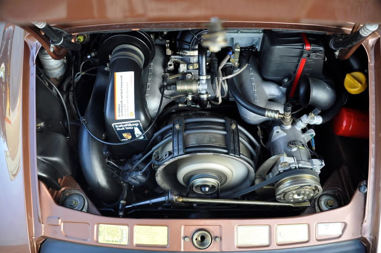 Porsche 911 Carrera 3.2