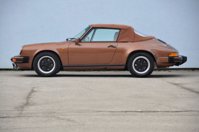 Porsche 911 Carrera 3.2