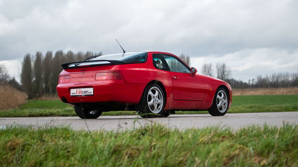 Porsche 968