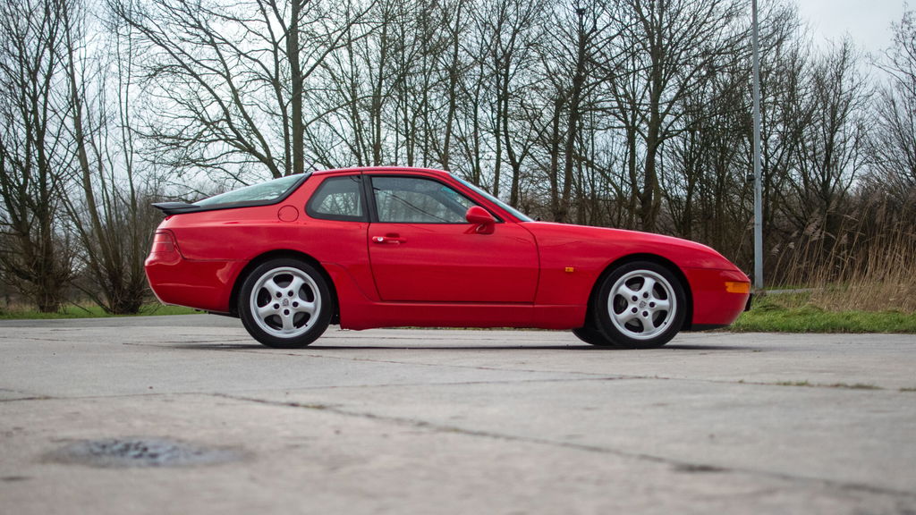 Porsche 968