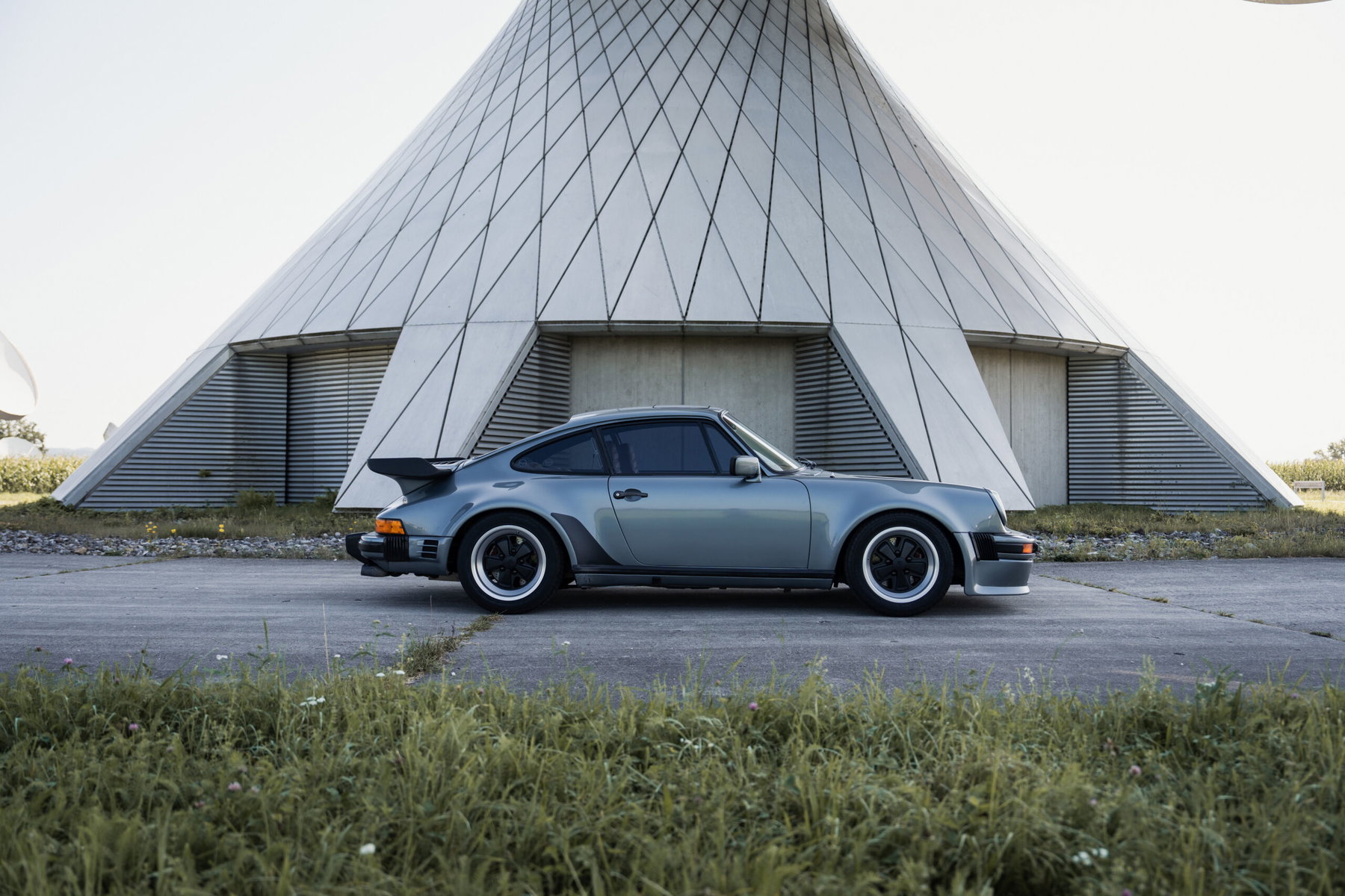 Porsche 911 Turbo 3.3 1982 - elferspot.com - Marketplace for