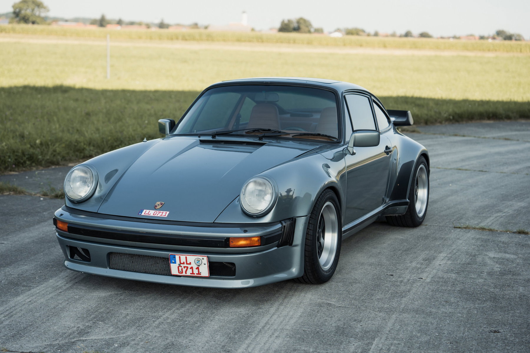 Porsche 911 Turbo 3.3 1982 - elferspot.com - Marketplace for