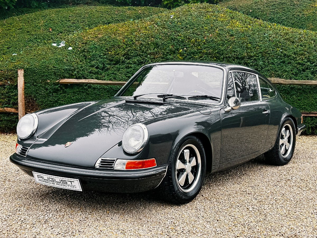 ポルシェ９１１Ｓ　　１９６９ Porsche 911 S 2.0 (1967 - 1969)