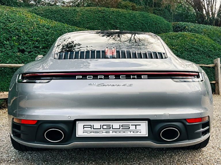 Porsche 992 Carrera 4S