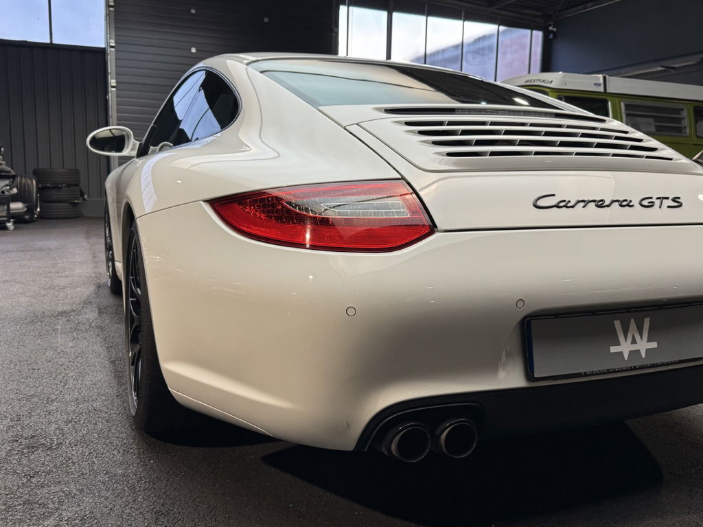 Porsche 997.2 Carrera GTS