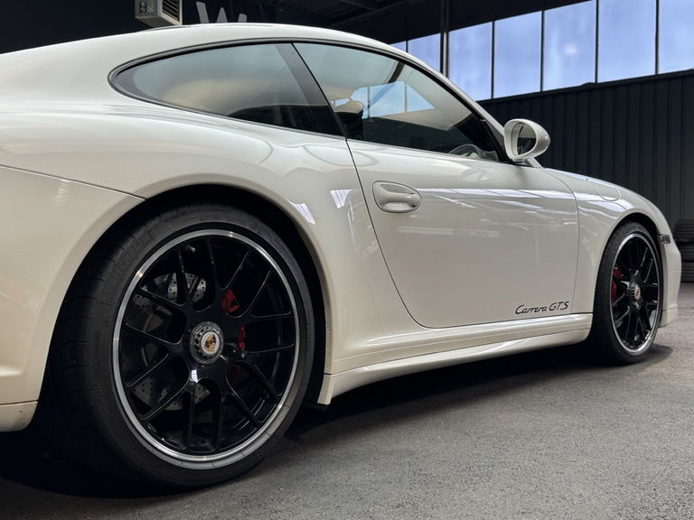 Porsche 997.2 Carrera GTS