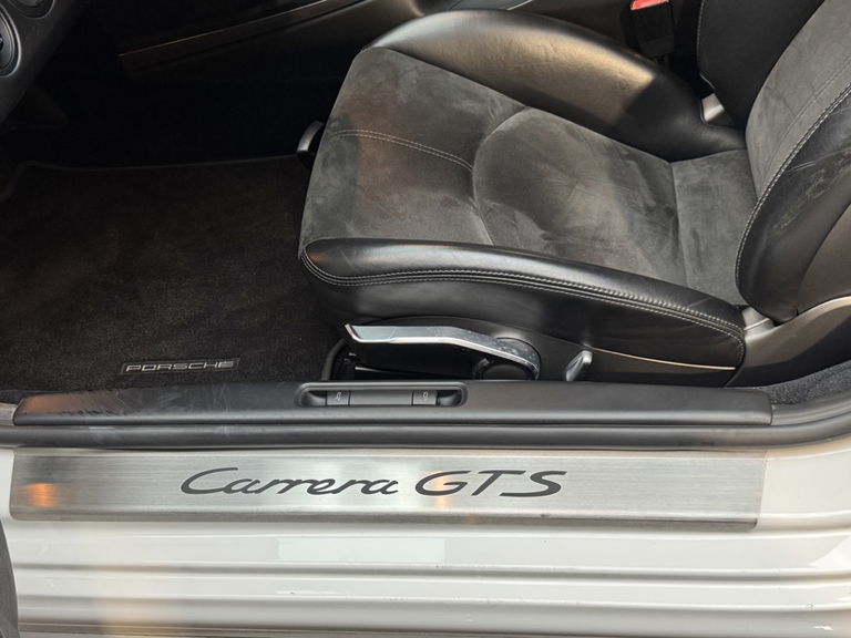 Porsche 997.2 Carrera GTS