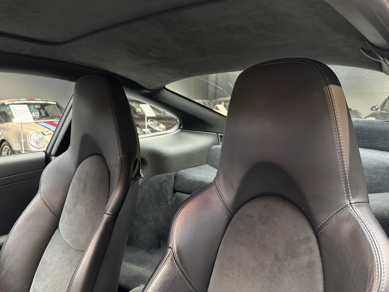 Porsche 997.2 Carrera GTS