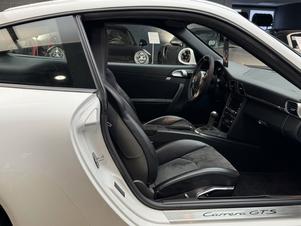 Porsche 997.2 Carrera GTS