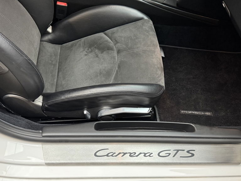 Porsche 997.2 Carrera GTS