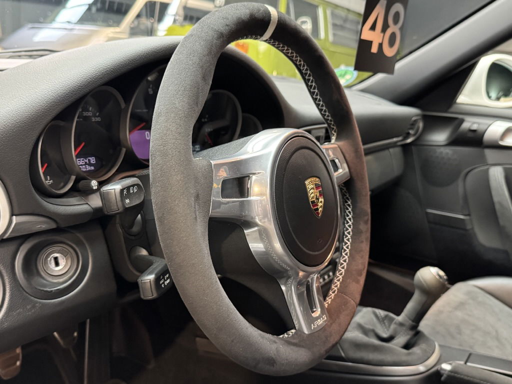 Porsche 997.2 Carrera GTS