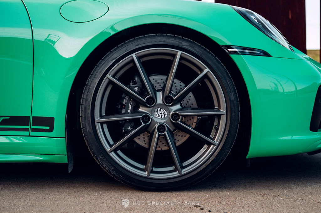 Porsche 992 Carrera T