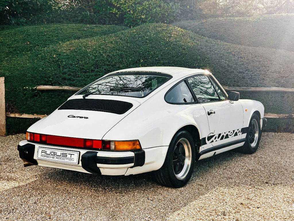 Porsche 911 Carrera 3.2