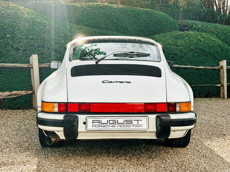 Porsche 911 Carrera 3.2