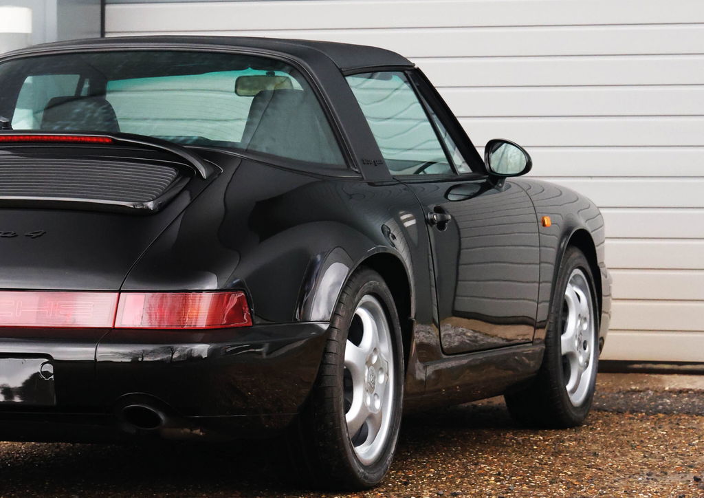 Porsche 964 Carrera 4