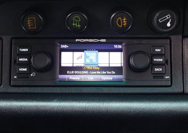 Porsche 964 Carrera 4