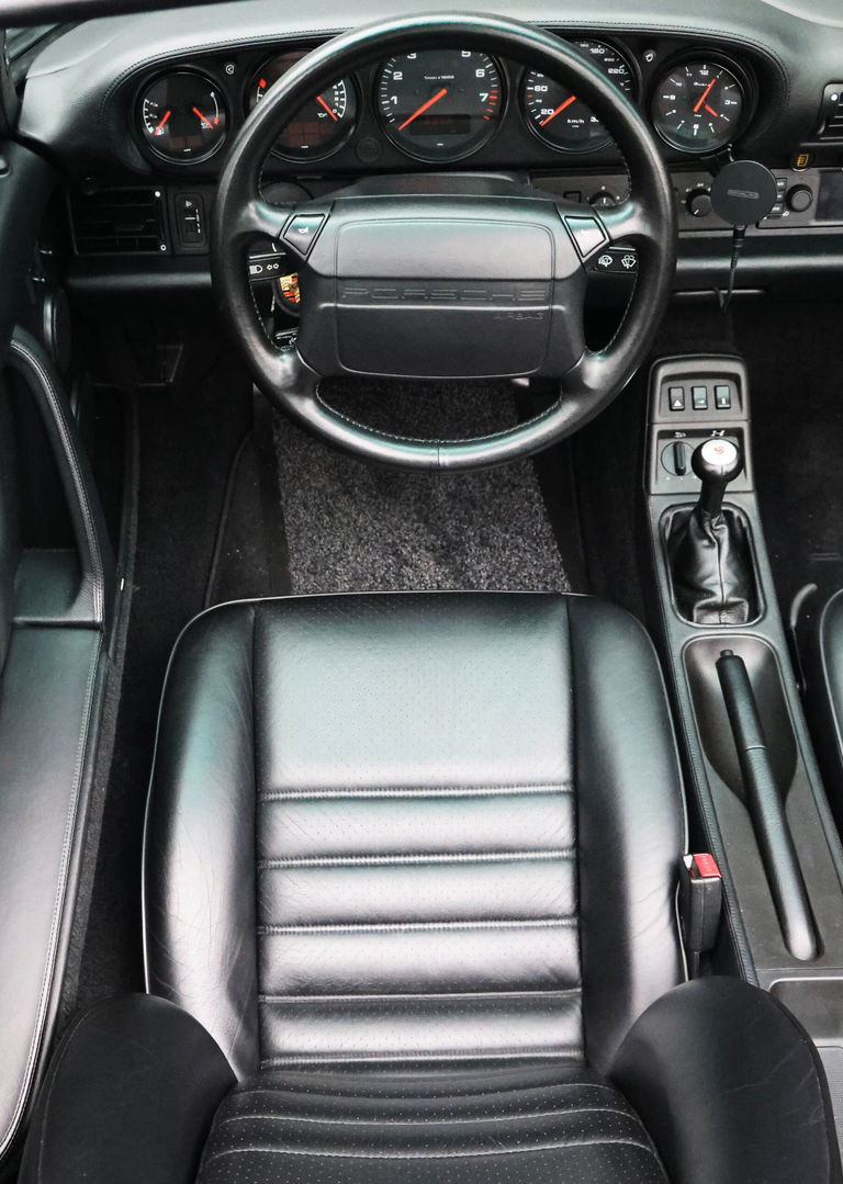 Porsche 964 Carrera 4