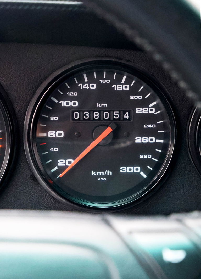 Porsche 964 Carrera 4