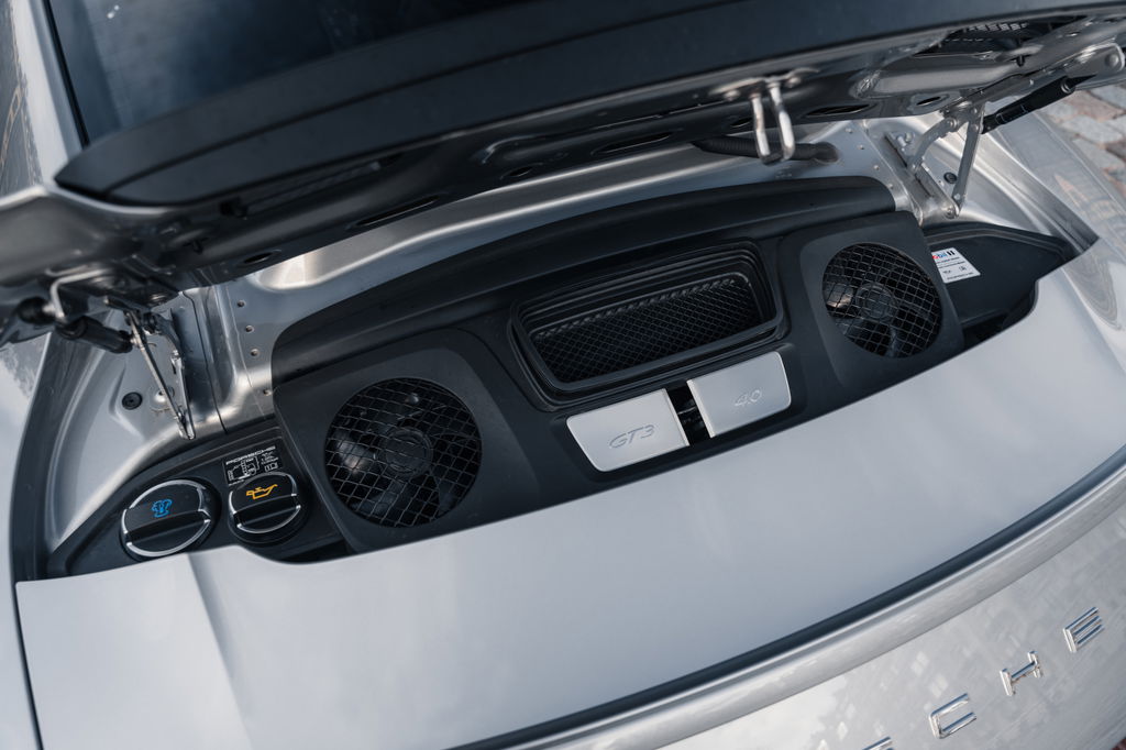 Porsche 991.2 GT3 Touring
