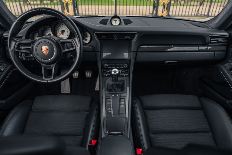 Porsche 991.2 GT3 Touring