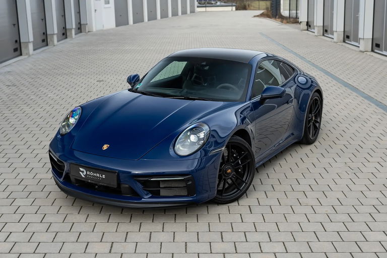Porsche 992 Carrera GTS