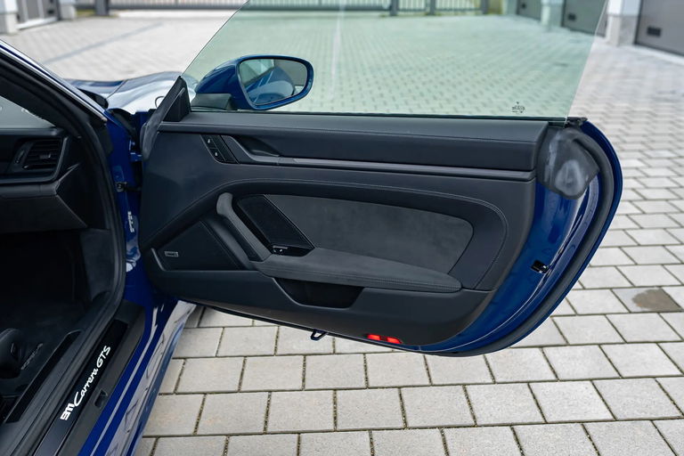 Porsche 992 Carrera GTS