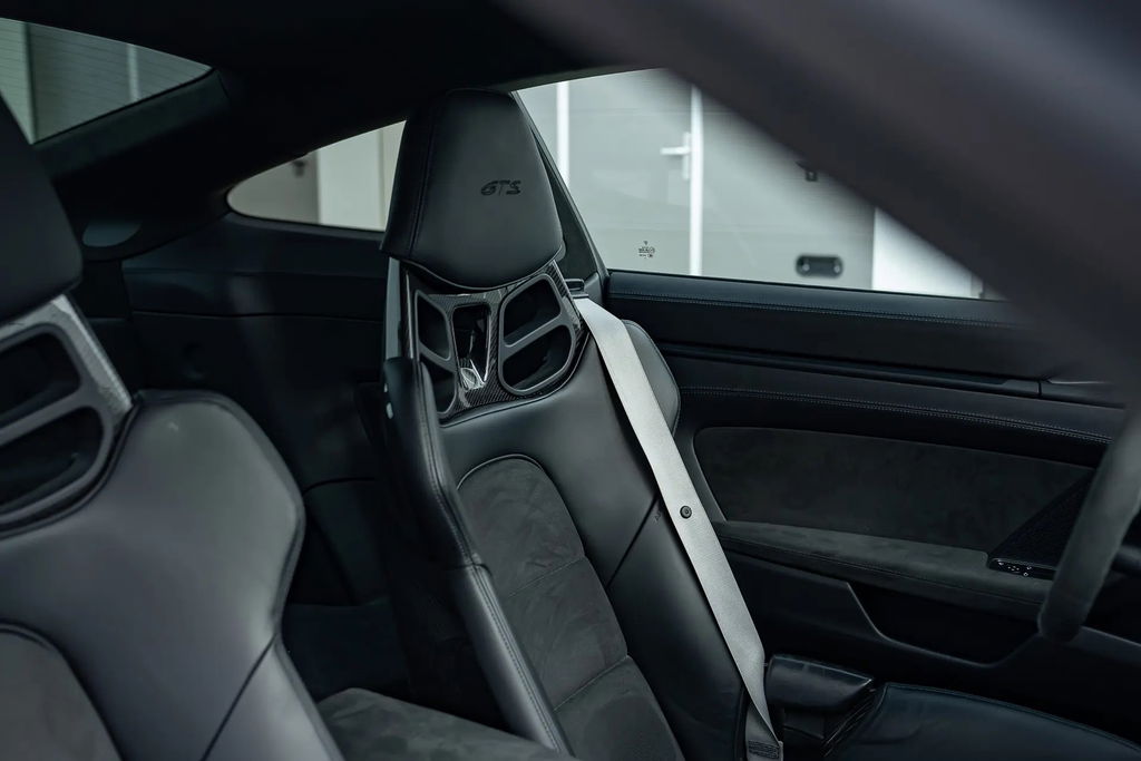 Porsche 992 Carrera GTS