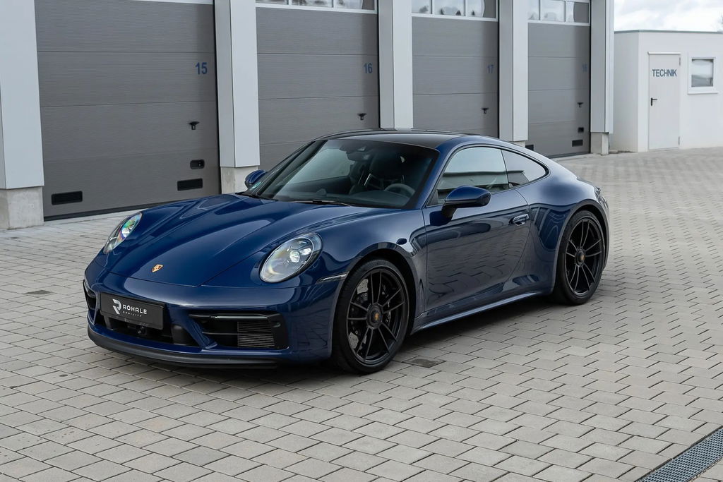 2022 Porsche 992 Carrera GTS in PTS: Albertblau